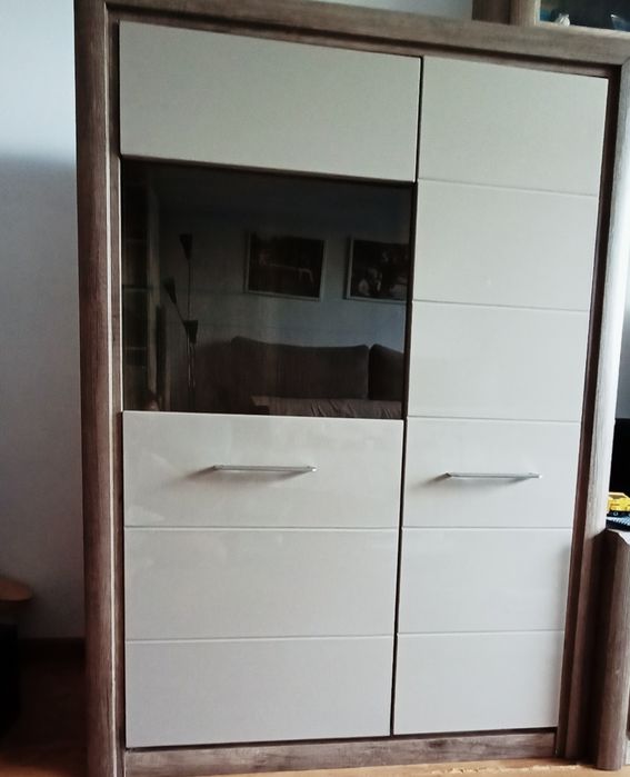 Szafka witryna Koen 2 kolor szary piaskowy połysk Black Red White