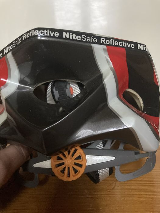 Велосипедный шлем SPELLI