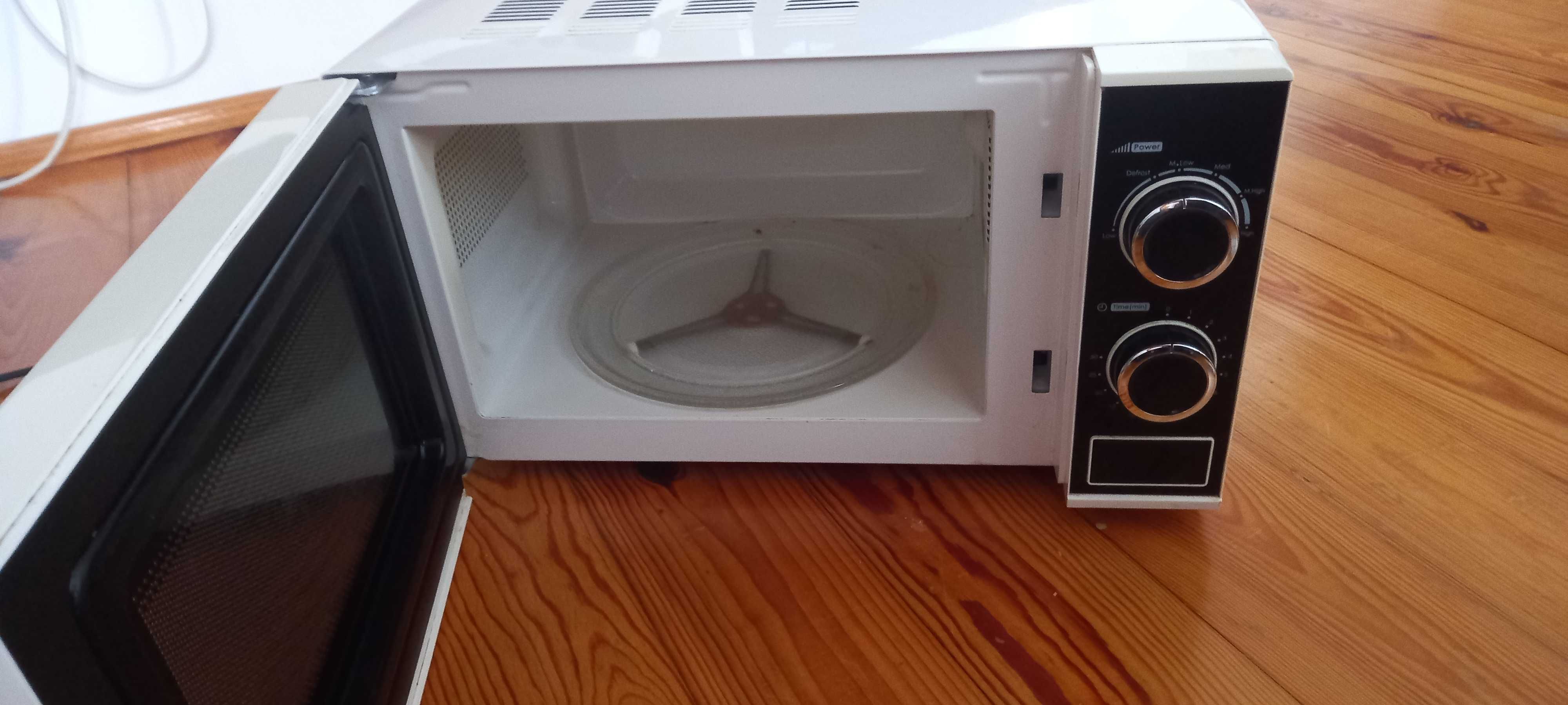 Kuchenka mikrofalowa HAIER może być Twoja!