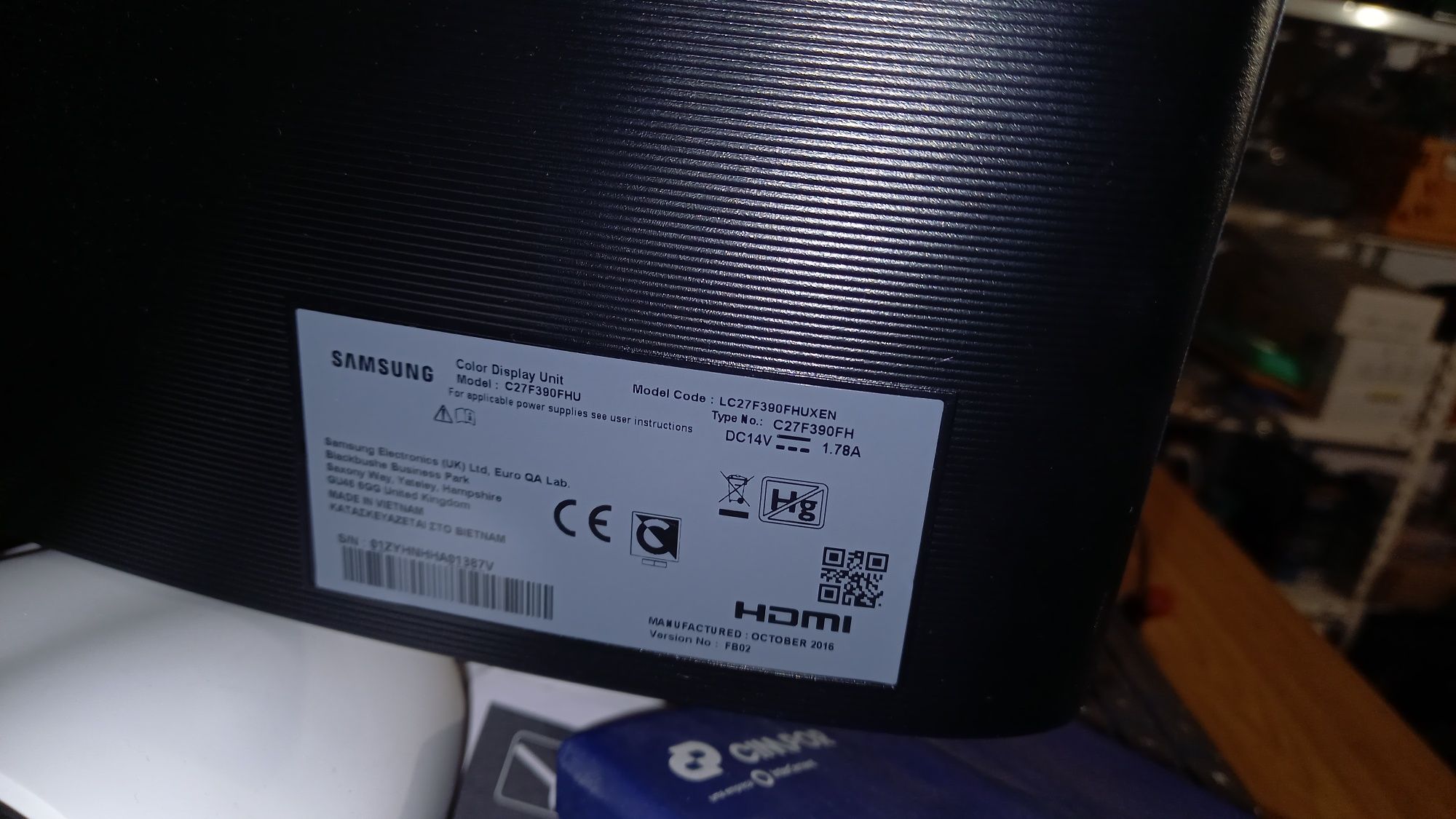 Monitor Samsung 27" Curvo