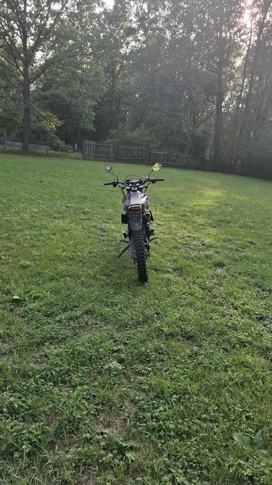Cross ASIX DEFENDER 250cm3 na kołach 21/18"