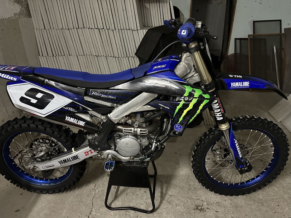 Продается кросовий мотоцикл ямаха, 2020 р/в 250 см3, стан дуже хороший