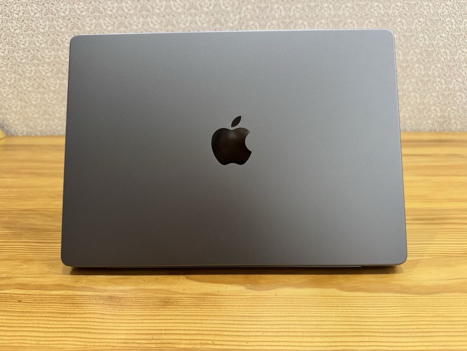 Macbook Pro 14 - M1 Pro - 32GB