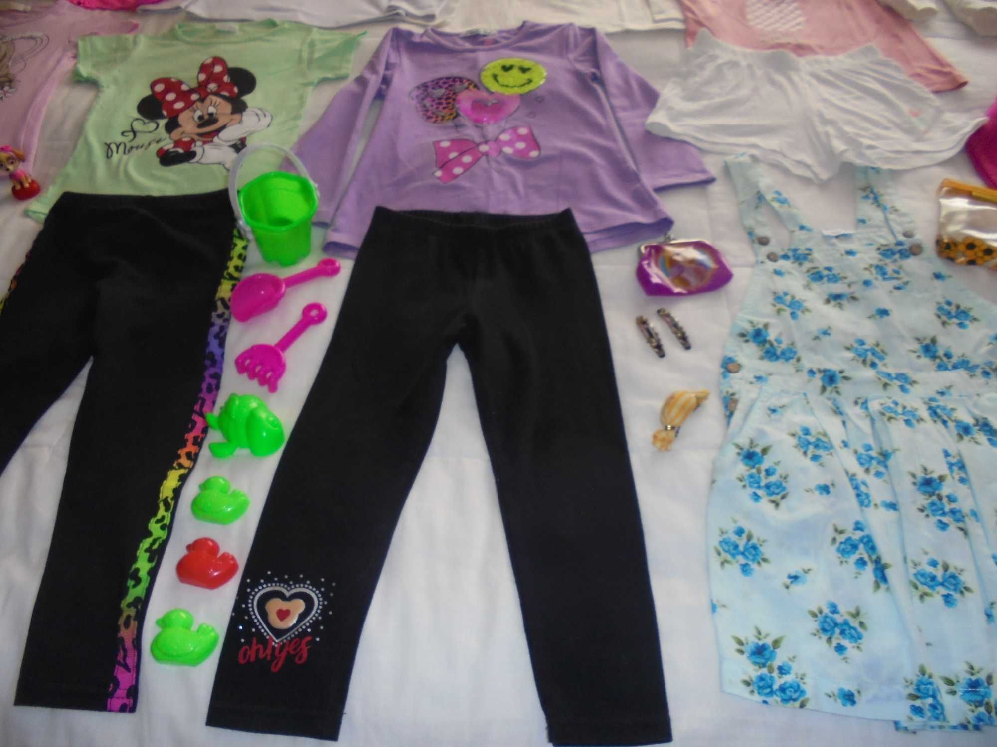 lote de roupa de menina os 3 livros