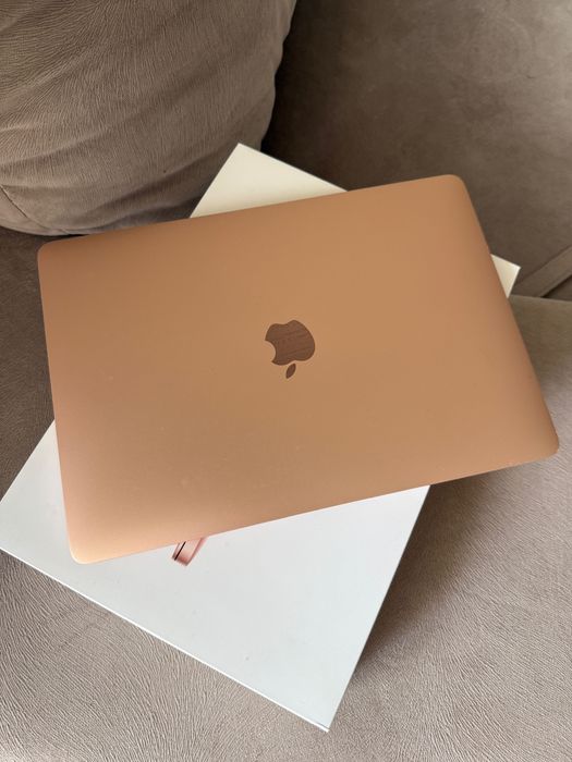 MacBook Air 13” | 8 GB RAM | 512 GB SSD | Złoty | Lekki | Okazja