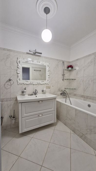 Продам 3к в ЖК Паркова Вежа Перемишльська вул. (Червонопільська), 2г