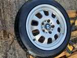 Felgi aluminiowe z oponami do BMW e46