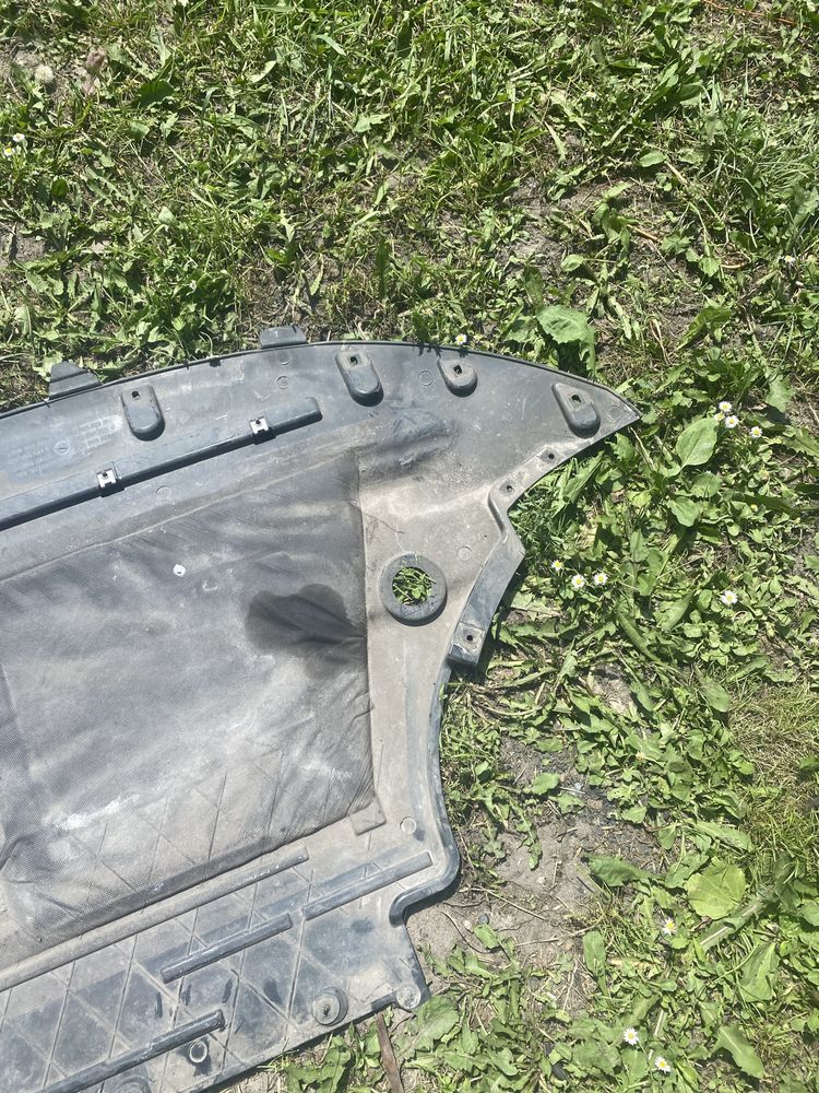 Захист двигуна audi q5,8r0863821