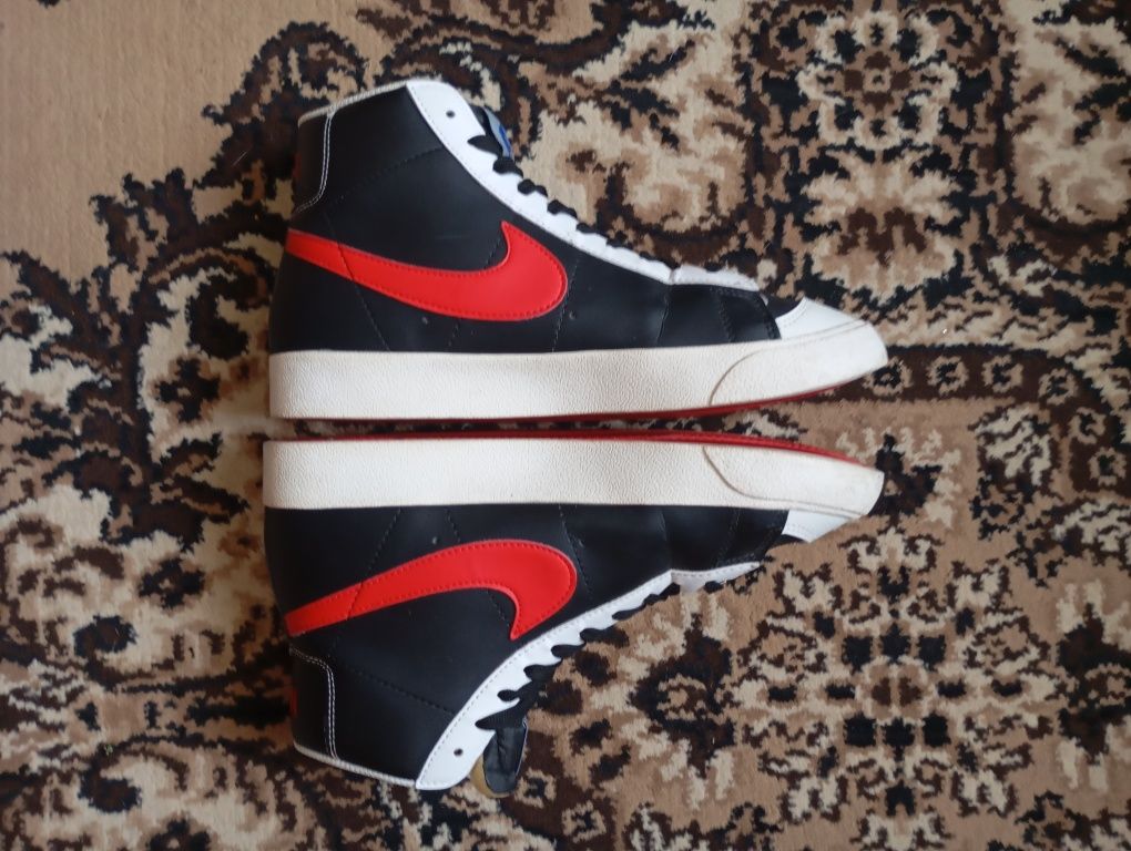 ‼️Nike Blazer Mid 77 EMB