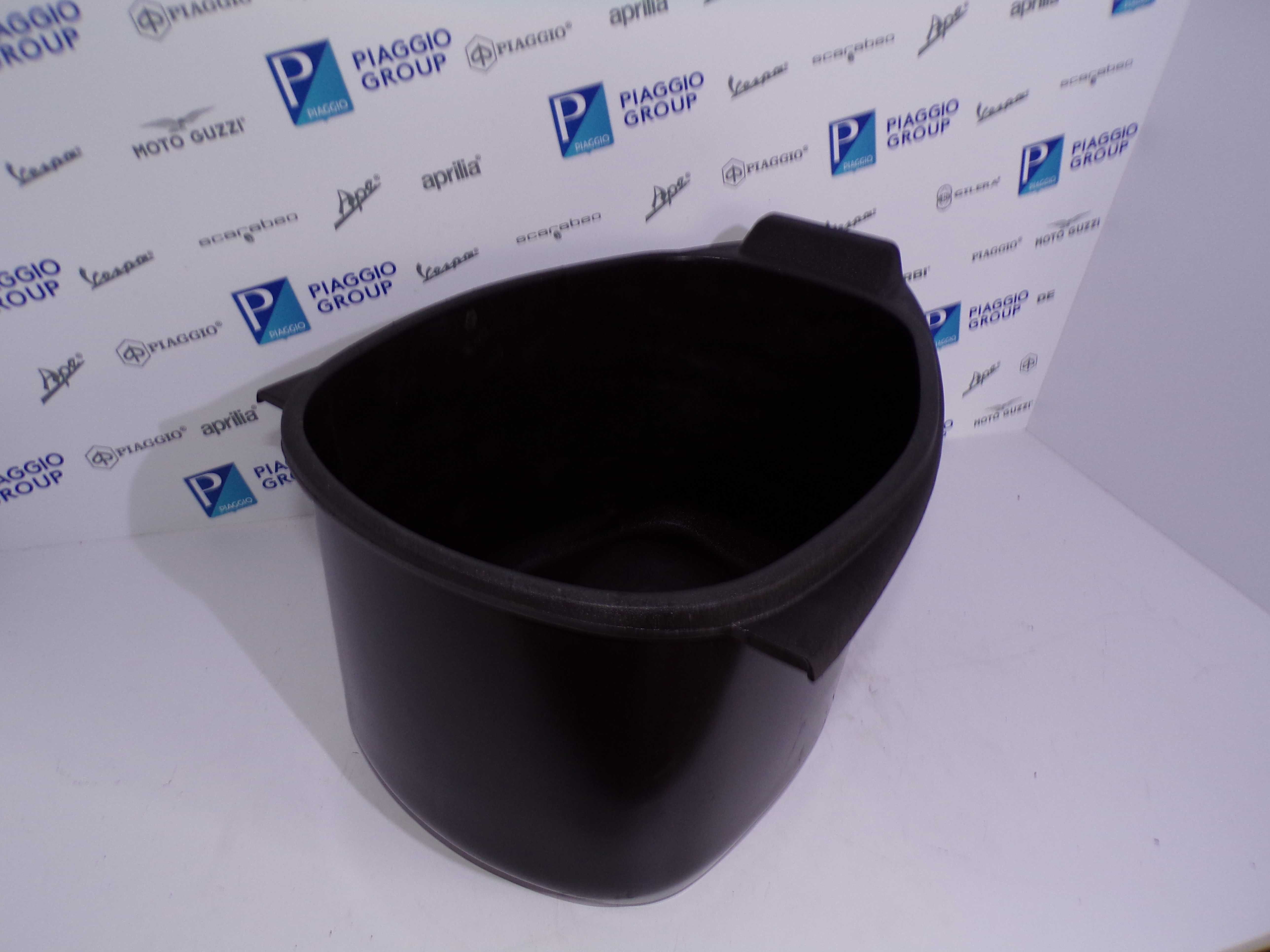 Schowek pod Siedzenie Kibel Vespa lx s 50/125cc OEM.