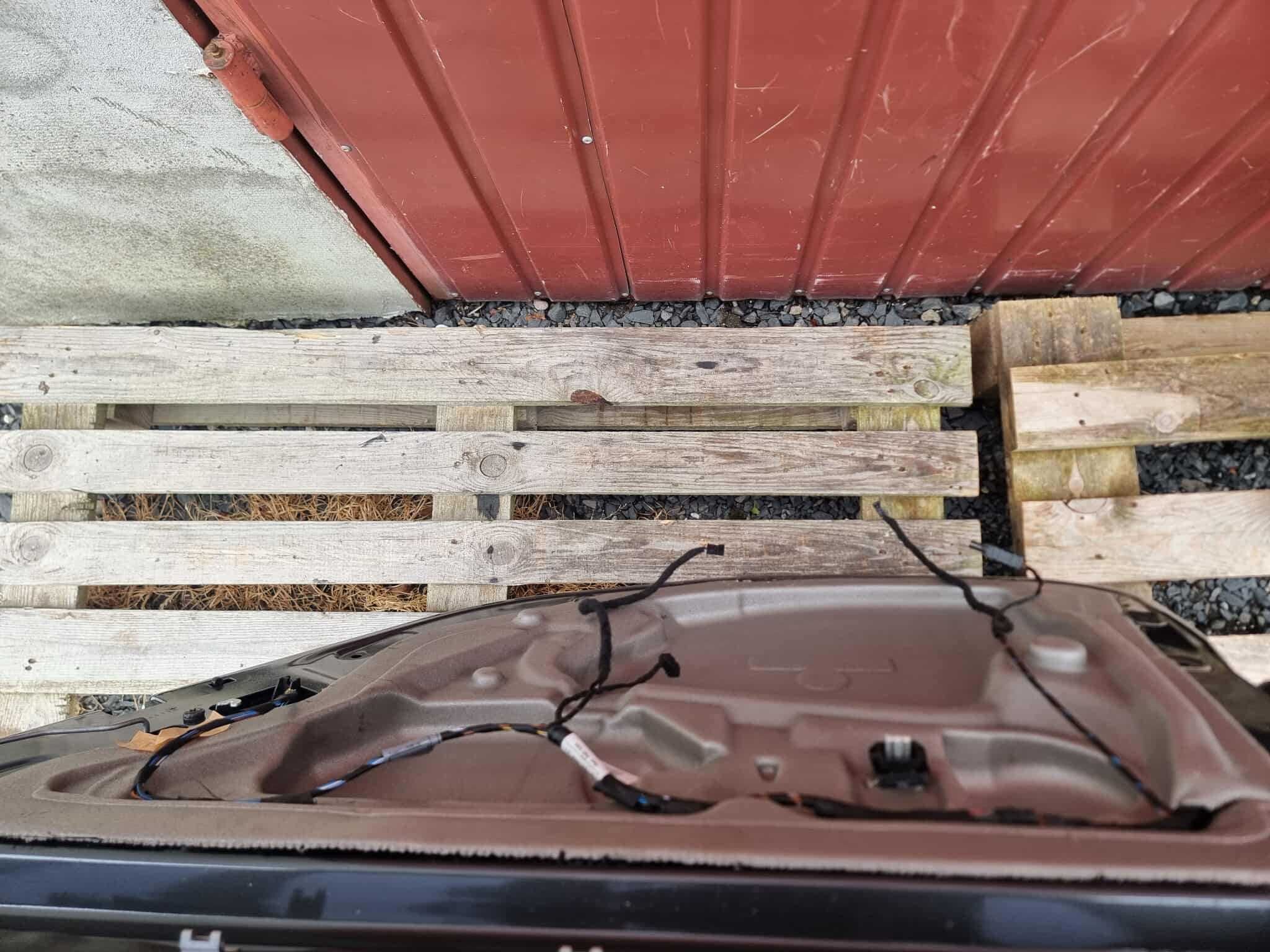 BMW e61 drzwi prawy tył platingrau a68 ładne w kolor
