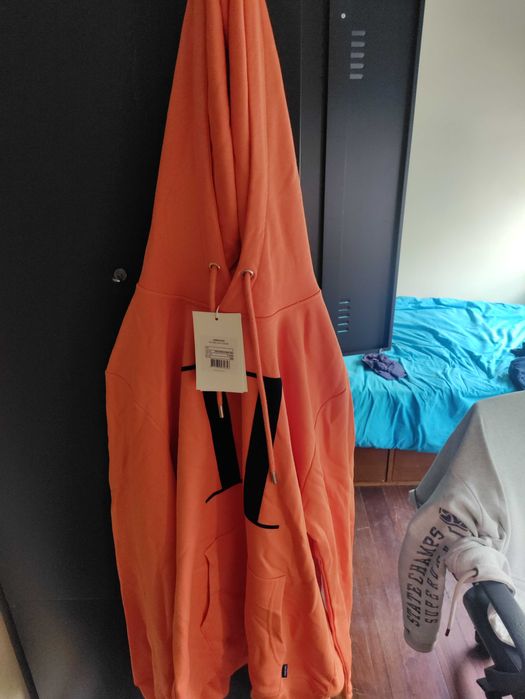 Hoodie Les deux estado complemente novo