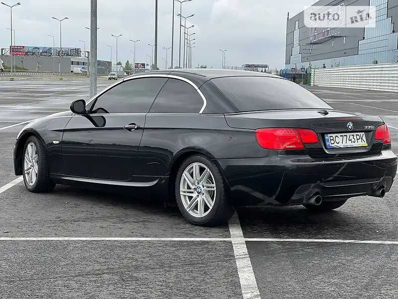 Продам BMW 335i 2013 року в ідеальному стані