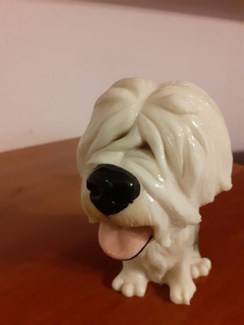 Статуетка собака