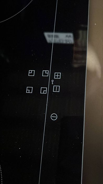 Варочна поверхня JUNKER