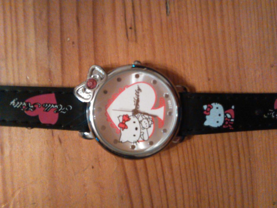 Sprzedam zegarek dziecięcy  z paskiem oryginalnym