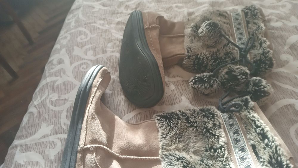 Весняні осінні  Унти фірмові  для дівчини 38.р