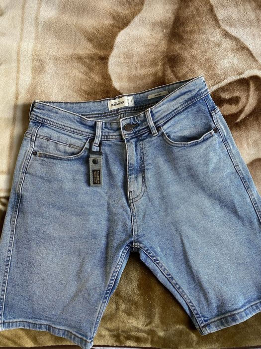 Продам джинсовые шорты Pull & Bear на подростка