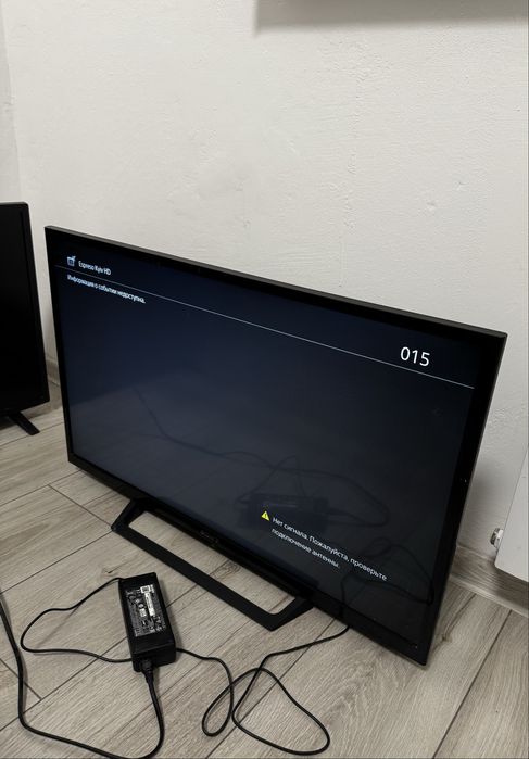 Телевізор Sony KDL-32RE303