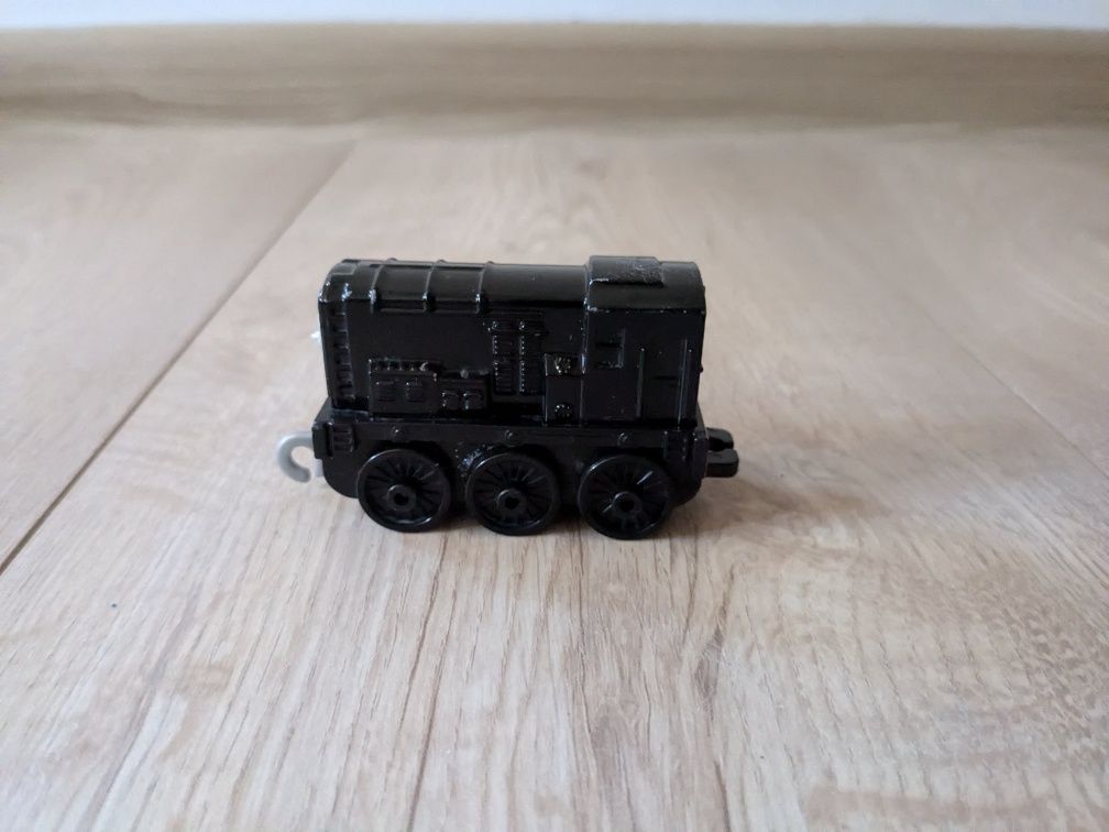 tomek i przyjaciele diesel track Master 
Stan bardzo dobry