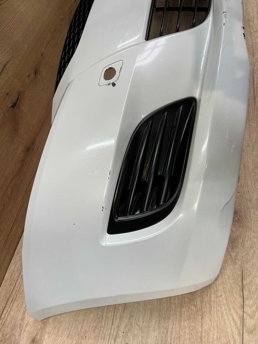 Zderzak przedni Suzuki Swift Mk7
