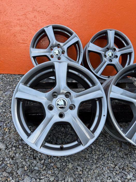 Диски R17 5.112 ET47 шкода а5 а7 гольф пассат кадди тоуран