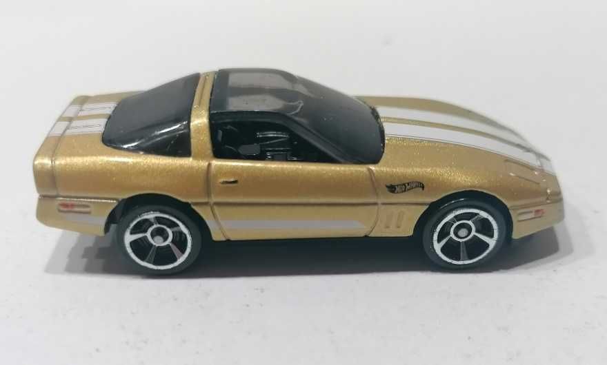84 Corvette ano 2012 da Hot Wells