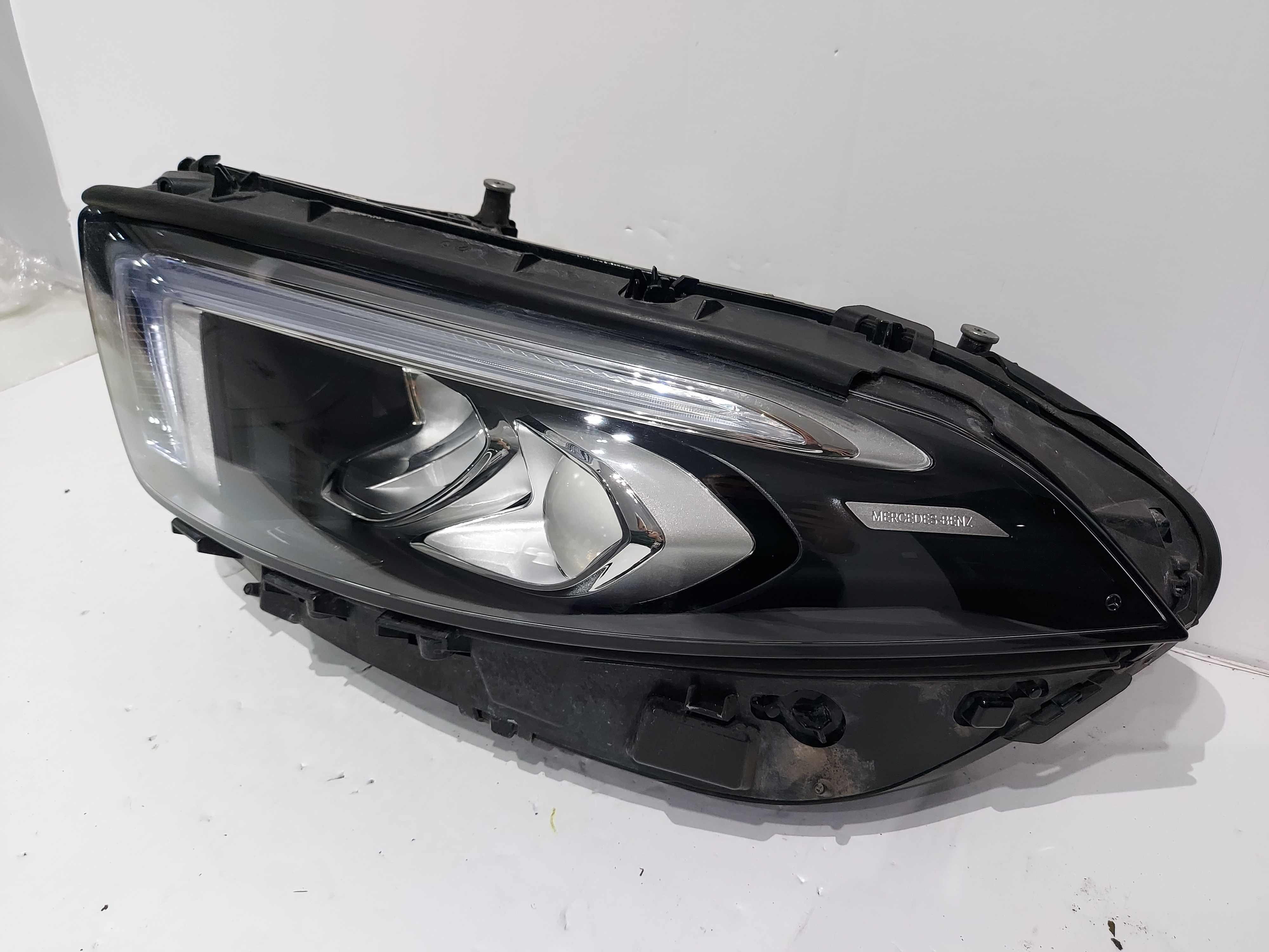 Mercedes A W177 18- Lampa reflektor lewy LED HIGH PERFORMANCE 6PIN EU