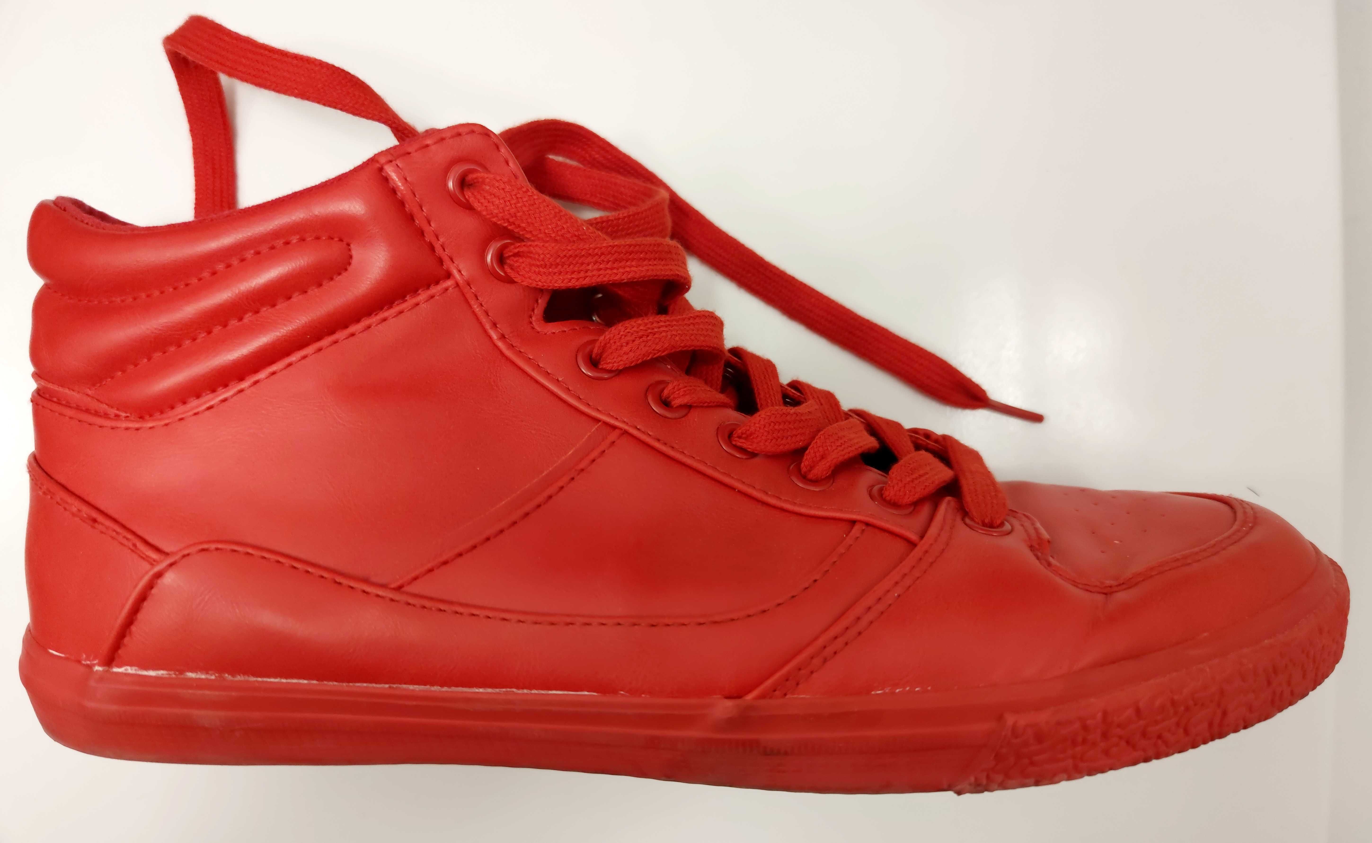 Buty męskie czerwone sportowe sneakersy wysokie Pull&Bear 44 używane