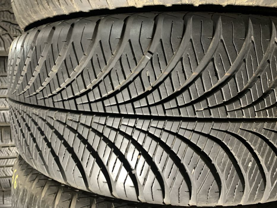 Шини б/в всесезонні 225/60 R17 Goodyaer Vector 4s gen2 Комплект