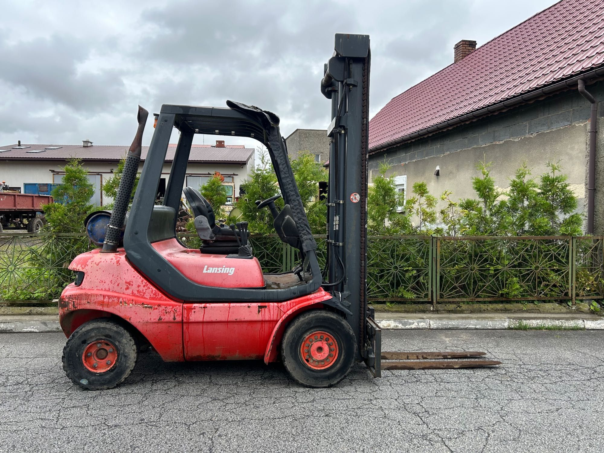 Wozek widłowy linde 2.5 t gas