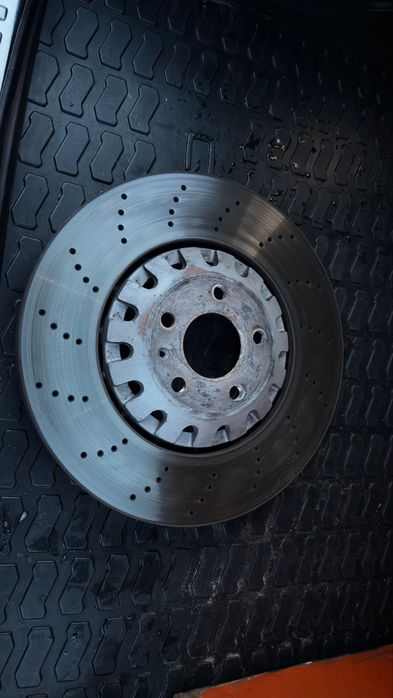 Audi RS 5 Передні гальмівні диски та колодки