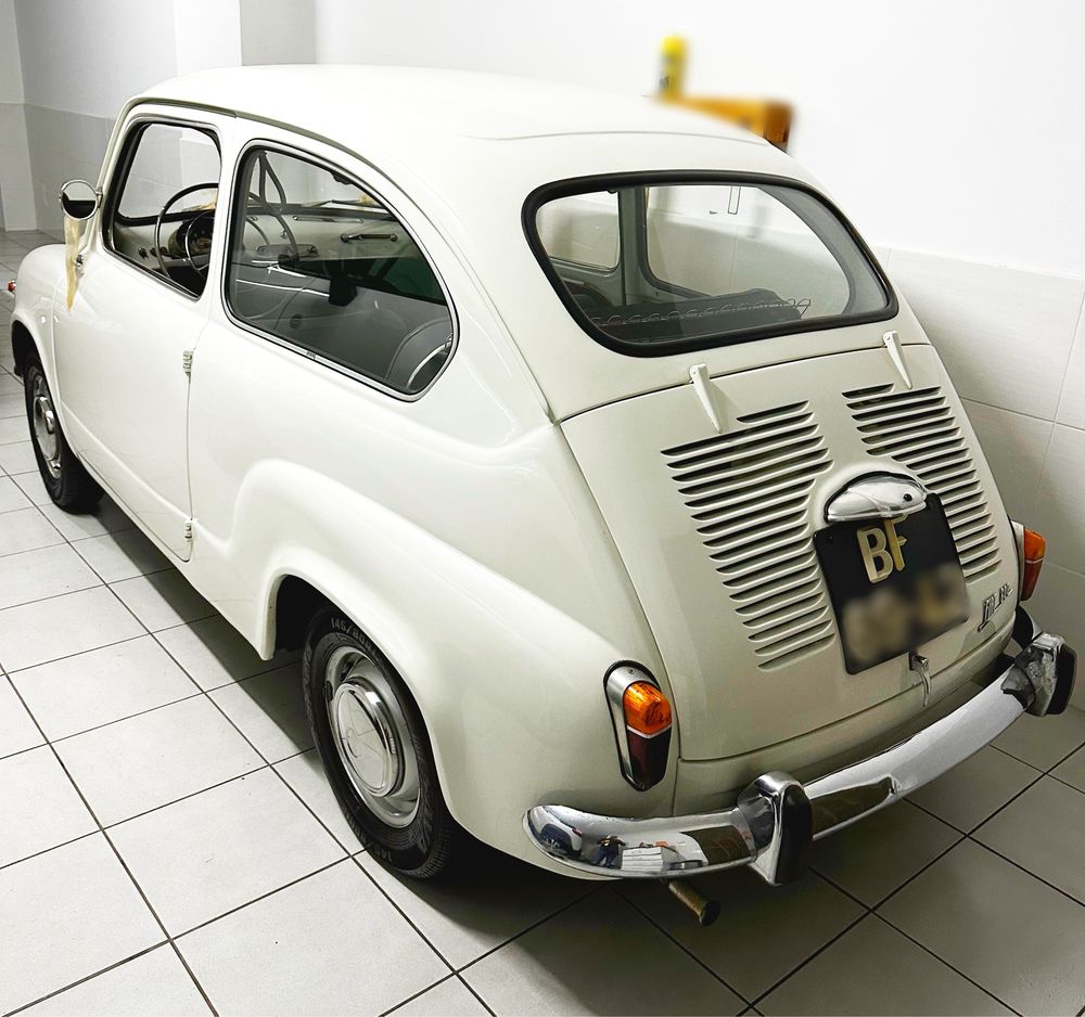 Viatura clássica para casamentos - Fiat 600D