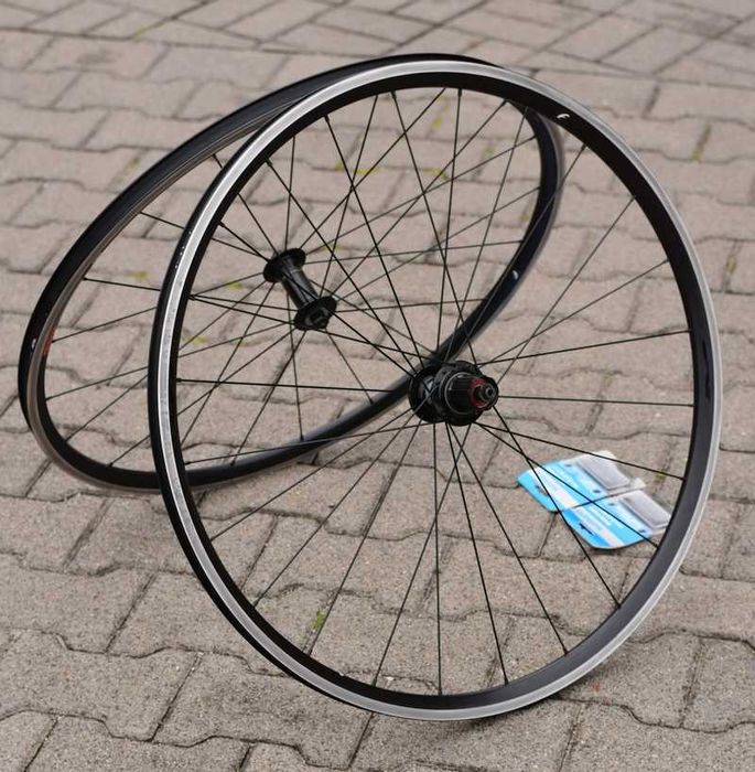 Komplet kół do roweru szosowego