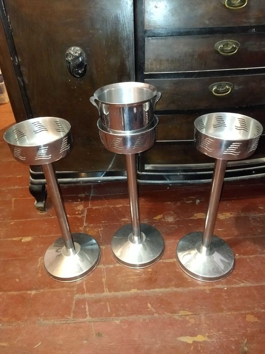 Підставка під відро з напоями