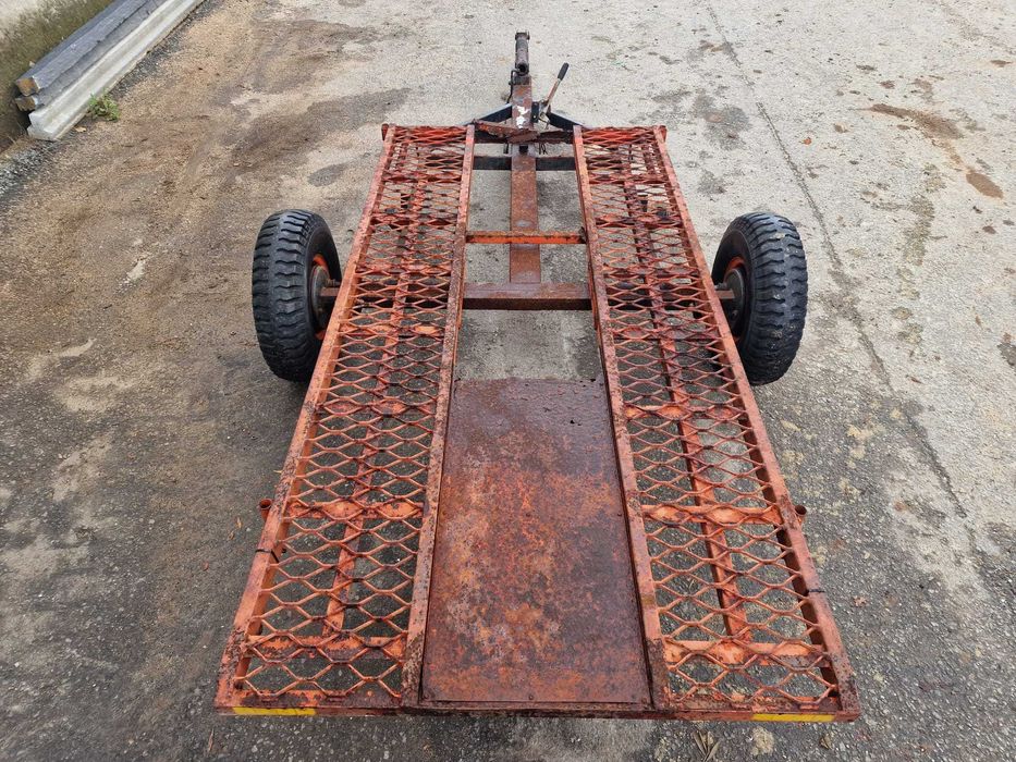 Atrelado / Reboque / Porta Máquinas Basculante - 2,28m / 1,10m