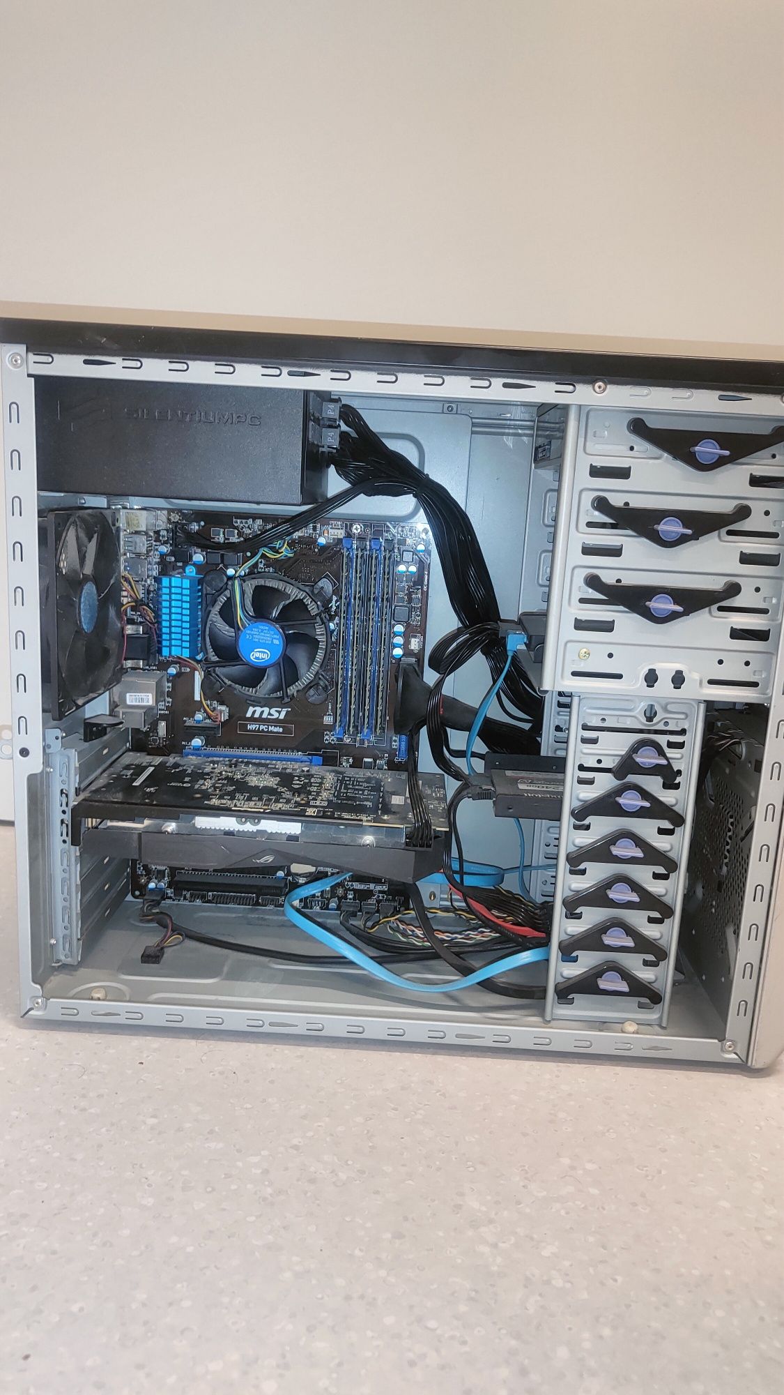 PC komputer stacjonarny AMD RX 570