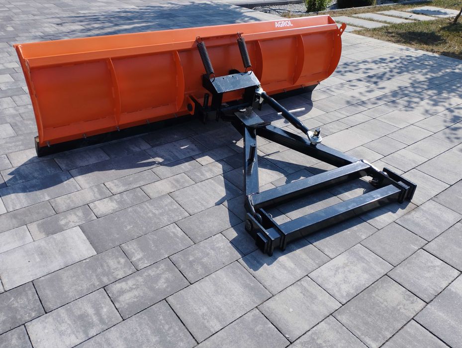 Pług Śnieżny do Samochodu Terenowego 2m Mocna Konstrukcja