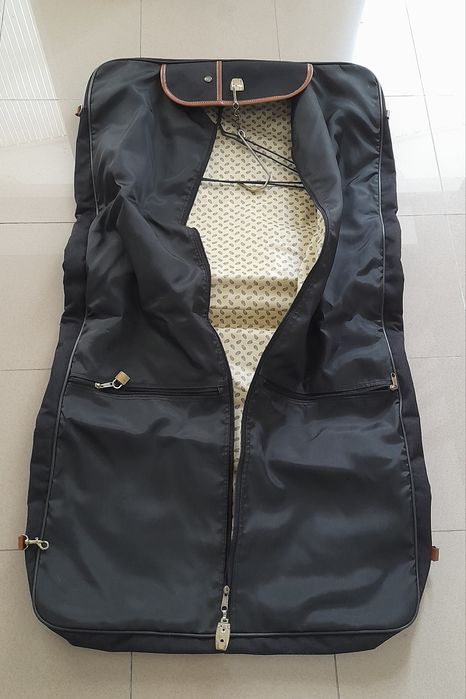 Mala para fatos Pierre Dumont