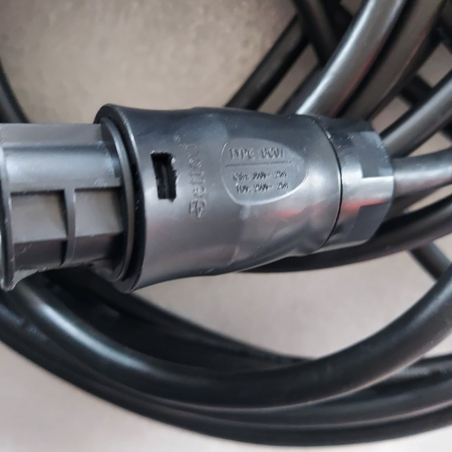 10 m kabel elektryczny AC z Betteri BC01 na gniazdo Schuko