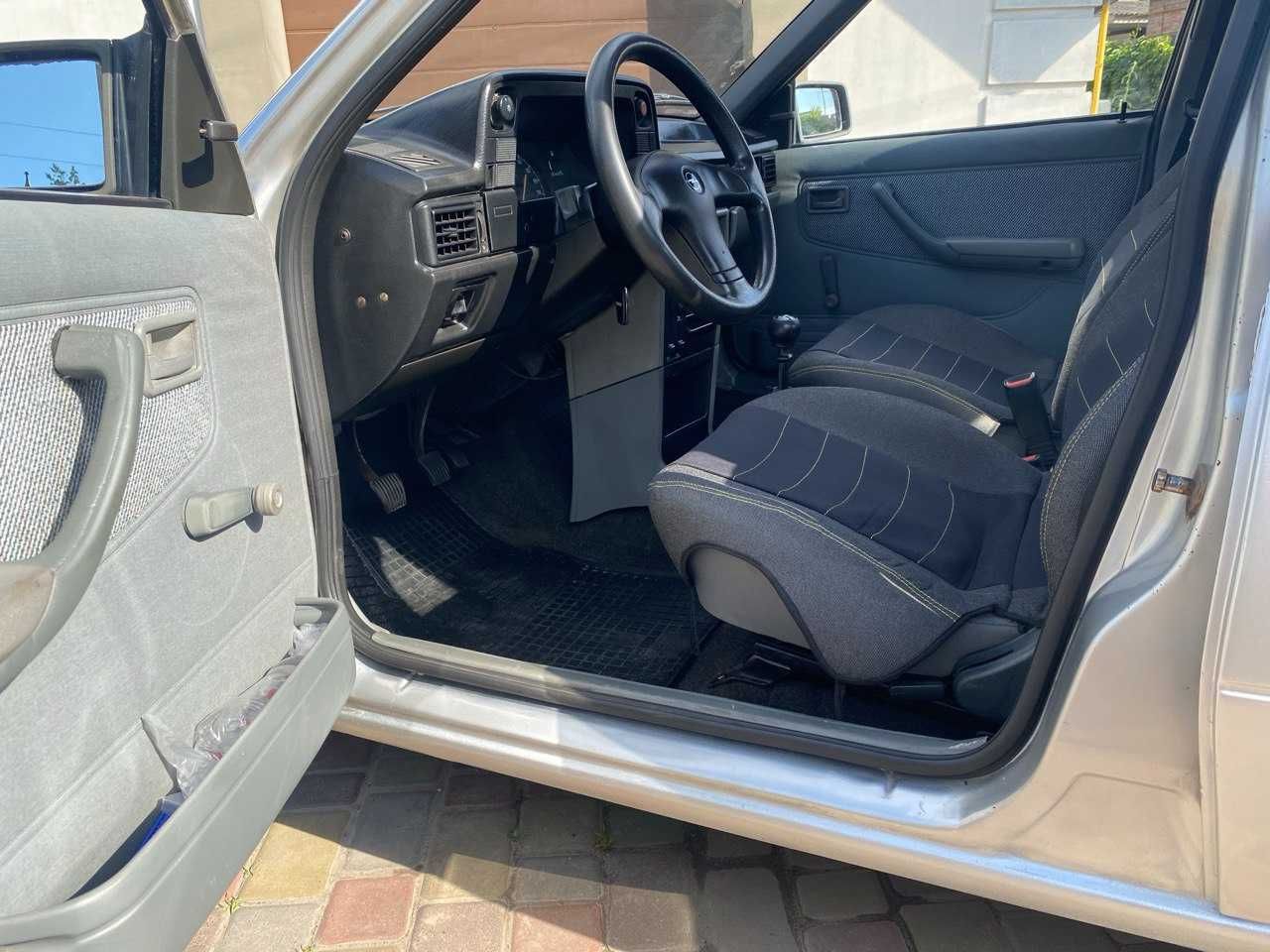 Opel Kadett E 1.3
