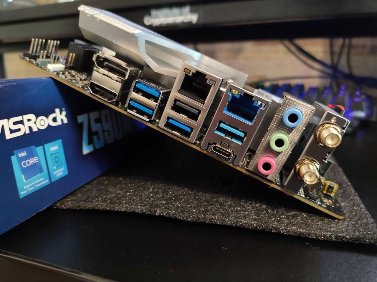 Материнська плата ASRock Z590M-ITX/AX LGA 1200 Intel Z590 SATA 6Gb/s