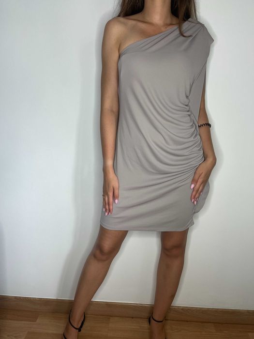 Beżowa szara sukienka na jedno ramię Asos rozmiar L/XL