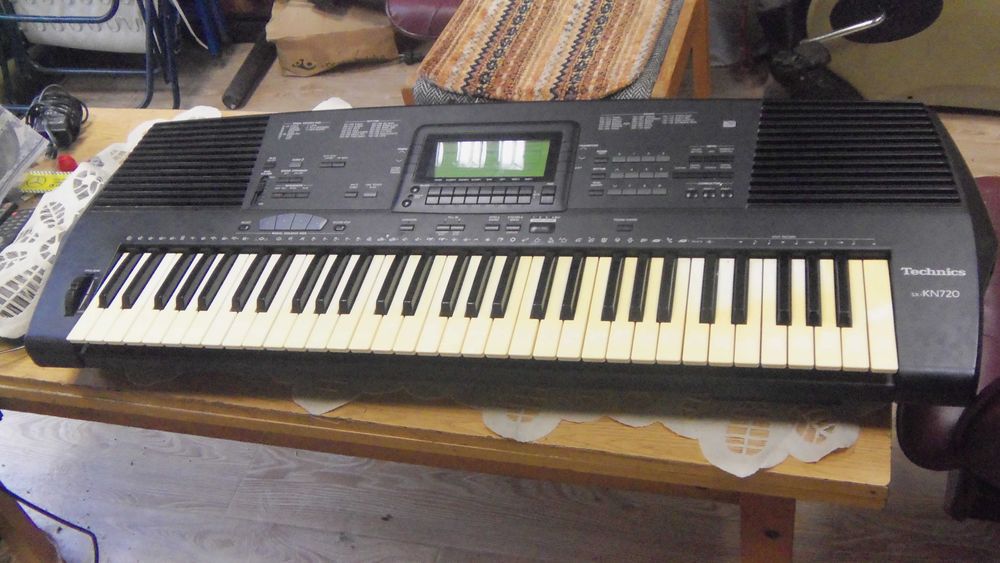 Keyboard Technics SX KN 720