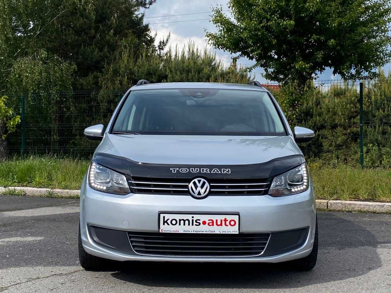 Продам Volkswagen Touran 2013. Можна в розстрочку, під викуп