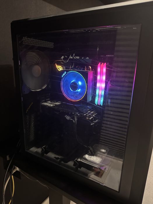 Komputer stacjonarny Game’ingowy