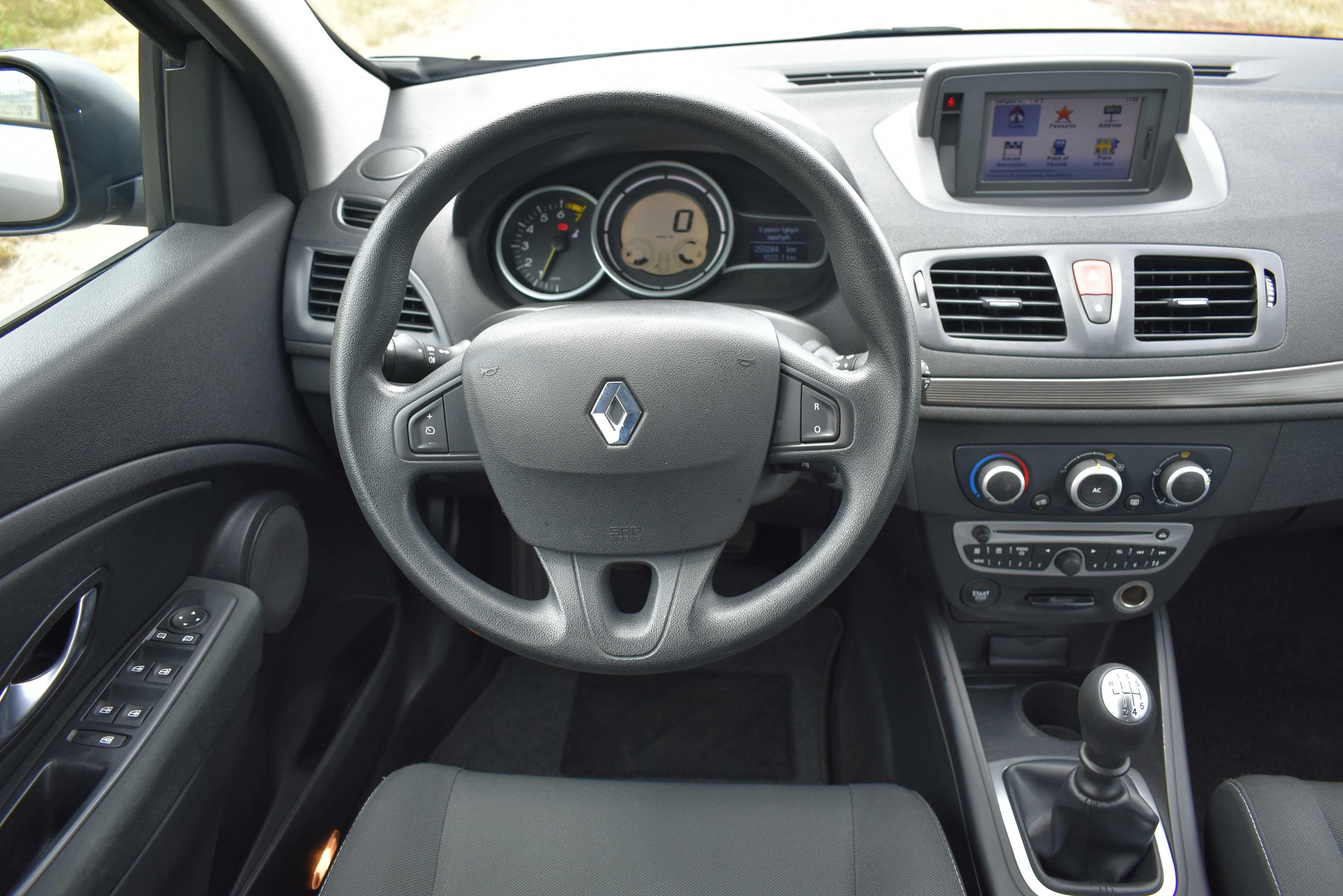BEZWYPADKOWE Renault MEGANE 1.4tce BiXenon Alu Navi PDC