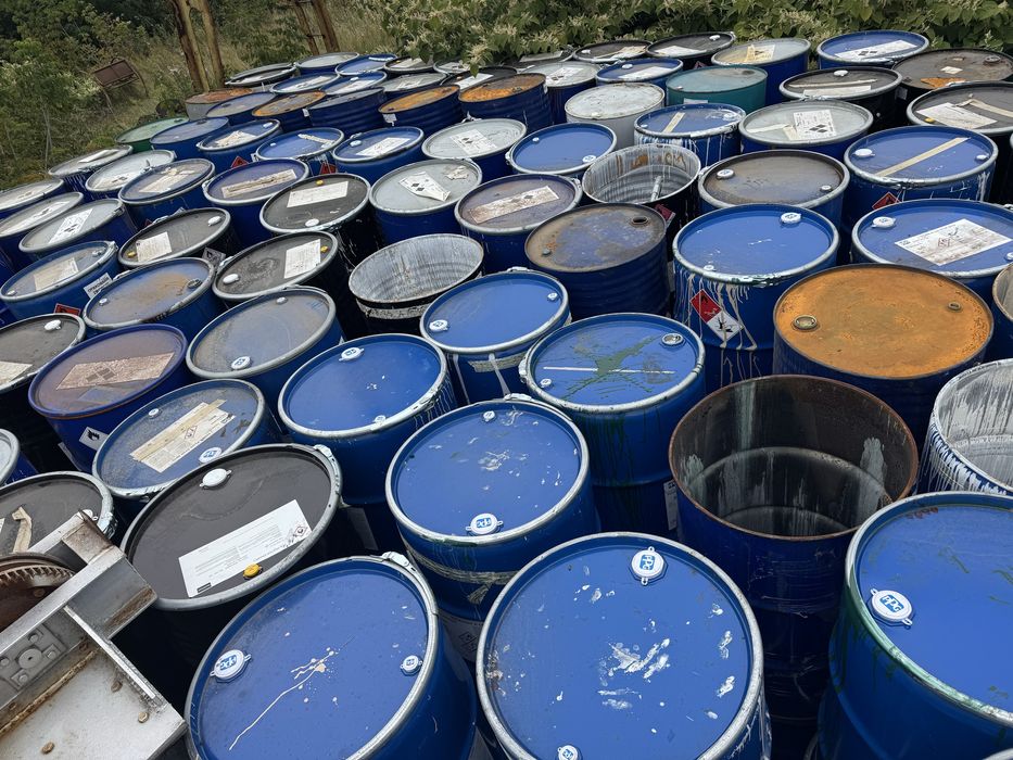 Бочки металеві 200л б/у