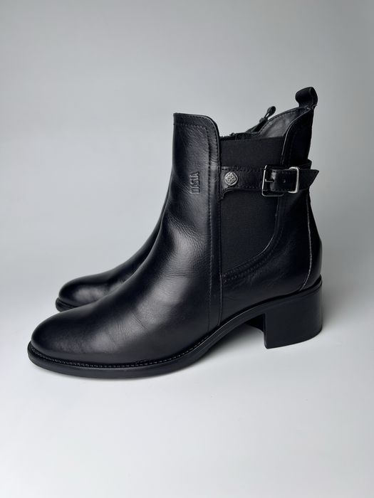 40р. Жіночі шкіряні черевики Dasia Швеція