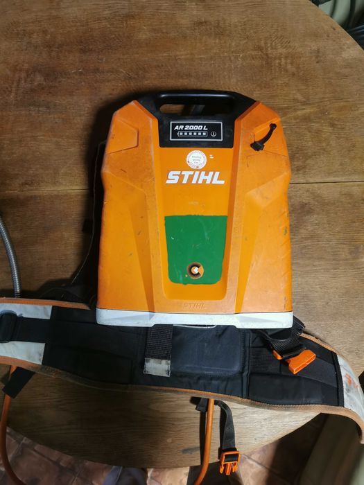 Stihl AR 2000 L akumulator plecakowy z systemem nośnym